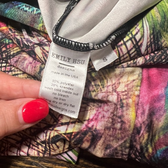 EUC Emily Hsu Designs S Peacock Leopard Print Long Legging Small Yoga High Waist - Picture 6 of 6